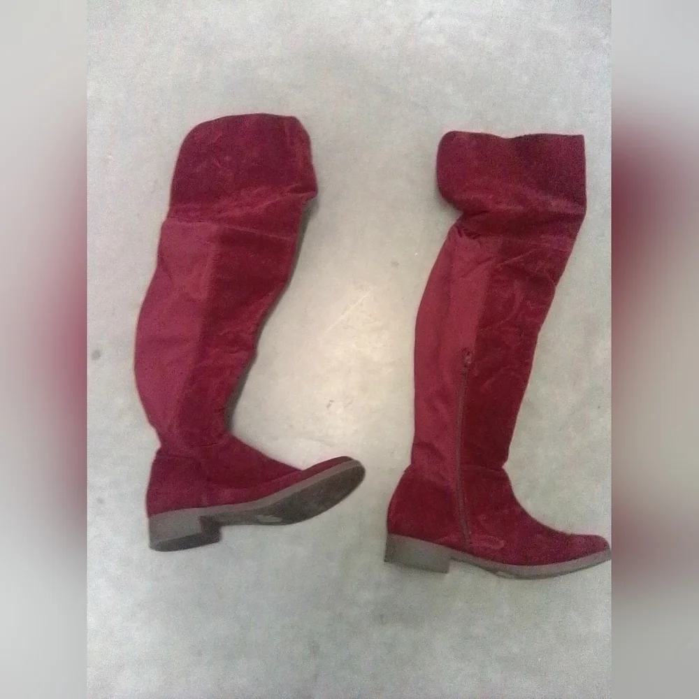 New . Box broke..Shoedazzle boots